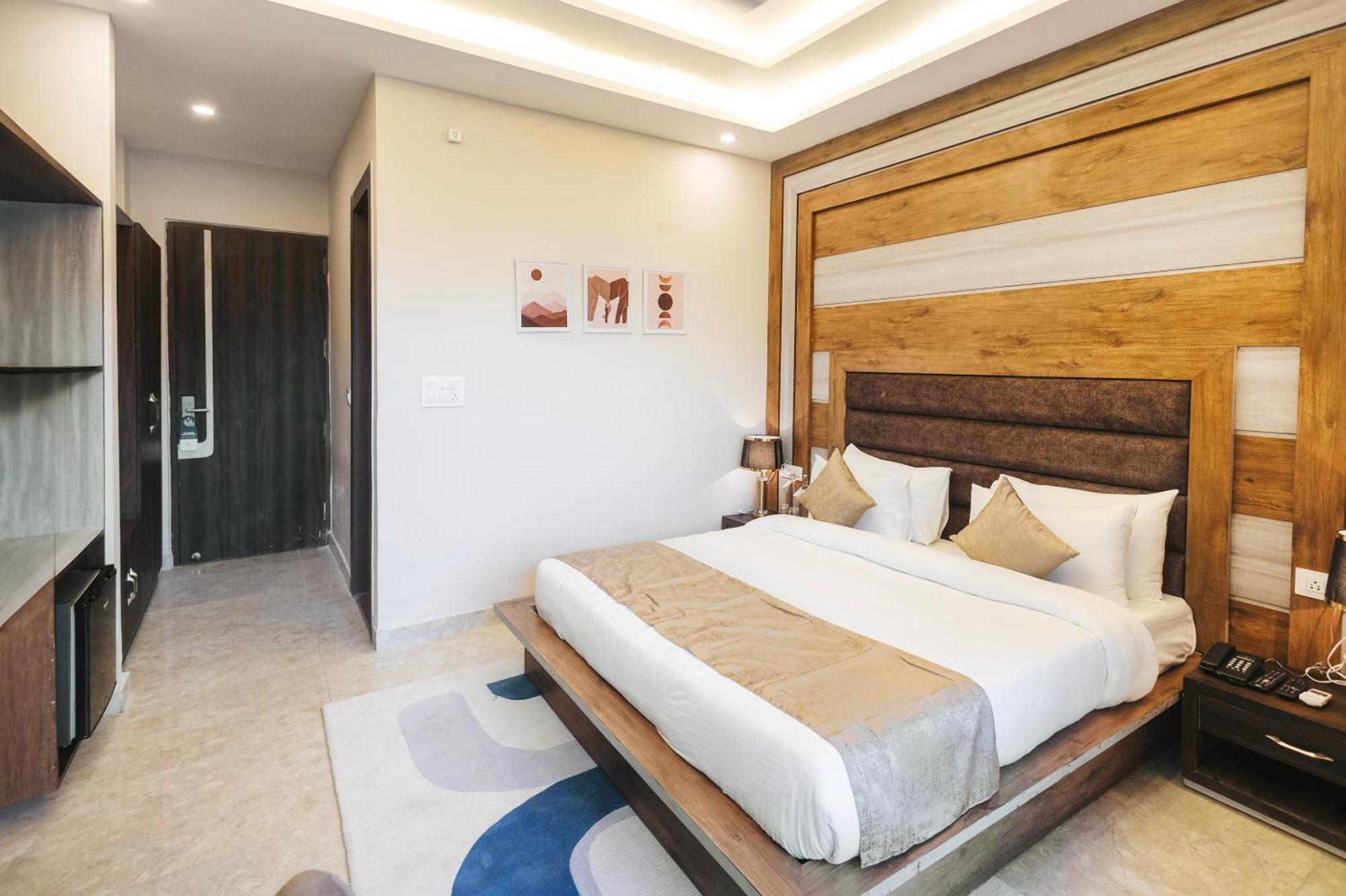 Stone Wood Hotel, Rishīkesh 外观 照片