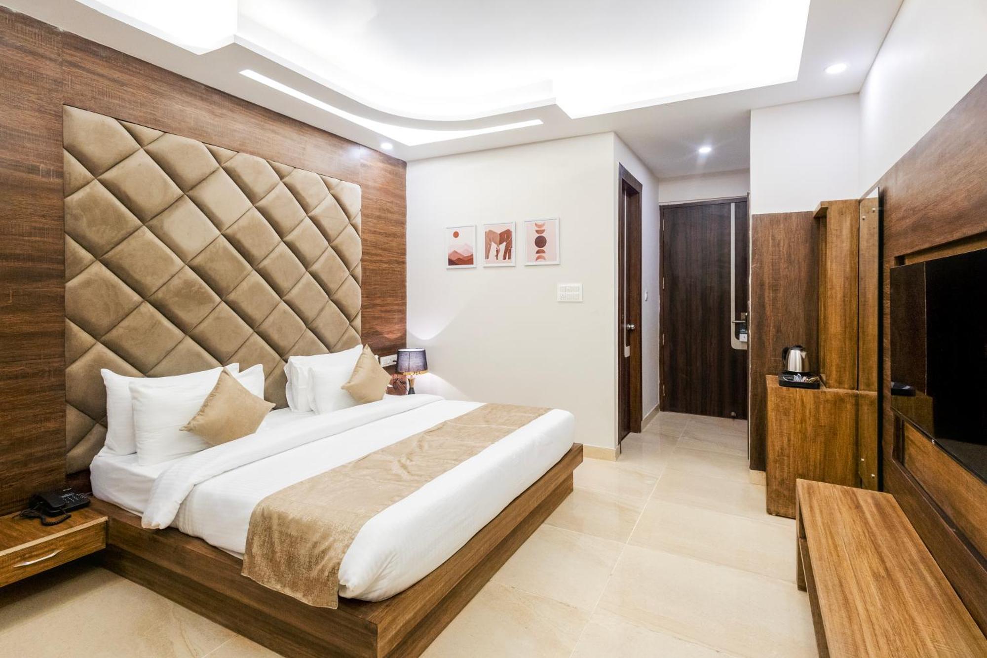 Stone Wood Hotel, Rishīkesh 外观 照片